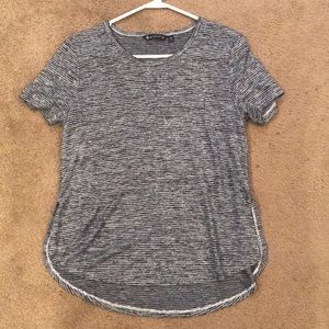 Athleta breezy Tee Medium Tall